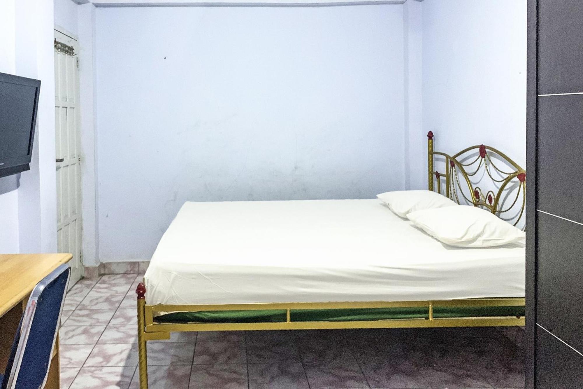 Oyo 91757 Surya Hotelneartaman Anggrek Pkk Watansoppeng Lalabata Exteriör bild