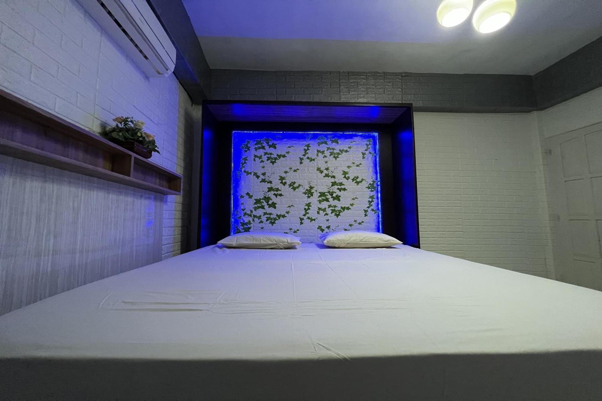 Oyo 91757 Surya Hotelneartaman Anggrek Pkk Watansoppeng Lalabata Exteriör bild